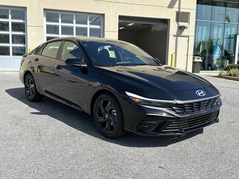New 2026 Hyundai Elantra Sport FWD image 1