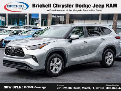 Used 2023 Toyota Highlander LE