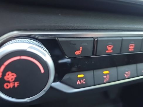 Certified 2024 Nissan Altima 2.5 SR w/ SR Premium Package FWD image 17