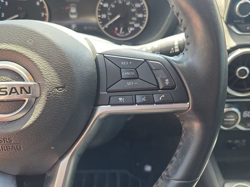 Used 2020 Nissan Sentra SV FWD image 17