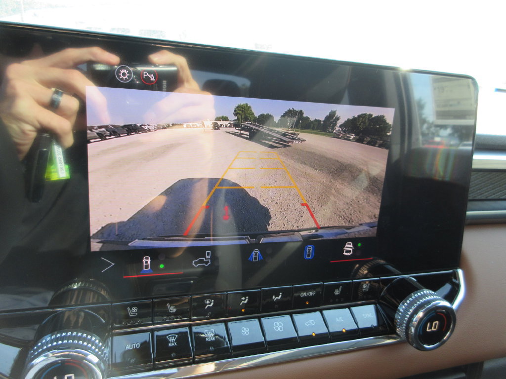 New 2026 GMC Canyon AT4 w/ Technology Plus Package AWD/4WD image 21