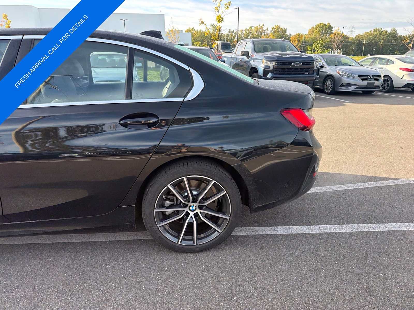 Used 2019 BMW 330i xDrive Sedan w/ Convenience Package AWD/4WD image 12