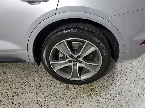Used 2019 Audi Q5 Prestige image 9