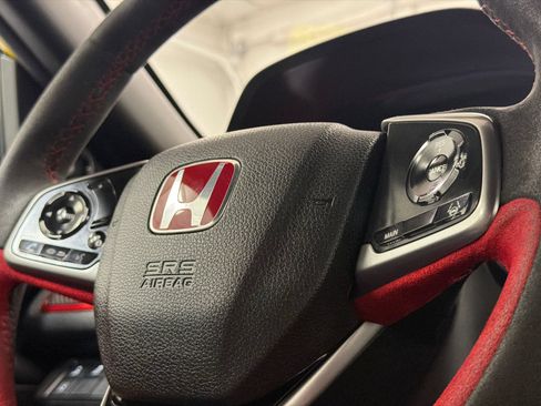 Used 2021 Honda Civic Type R Limited image 29