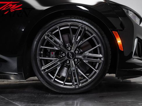 Used 2023 Chevrolet Camaro ZL1 RWD image 16