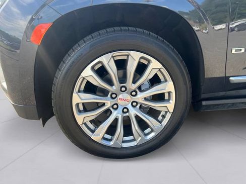 Certified 2023 GMC Yukon Denali w/ Max Trailering Package AWD/4WD image 9