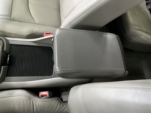 Used 2017 GMC Acadia Limited SLT image 27