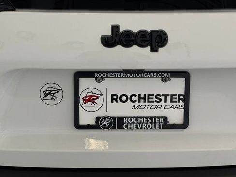 Used 2023 Jeep Cherokee Altitude Lux w/ Lux Elite Package AWD/4WD image 47