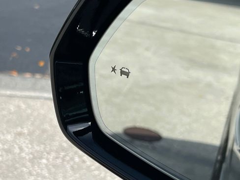 New 2026 Cadillac XT5 Premium Luxury image 31