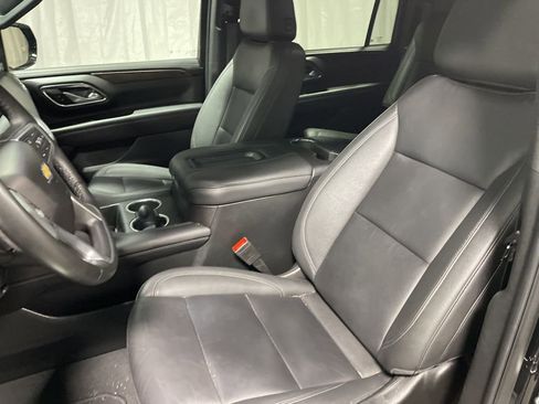 Used 2024 Chevrolet Suburban LT image 23