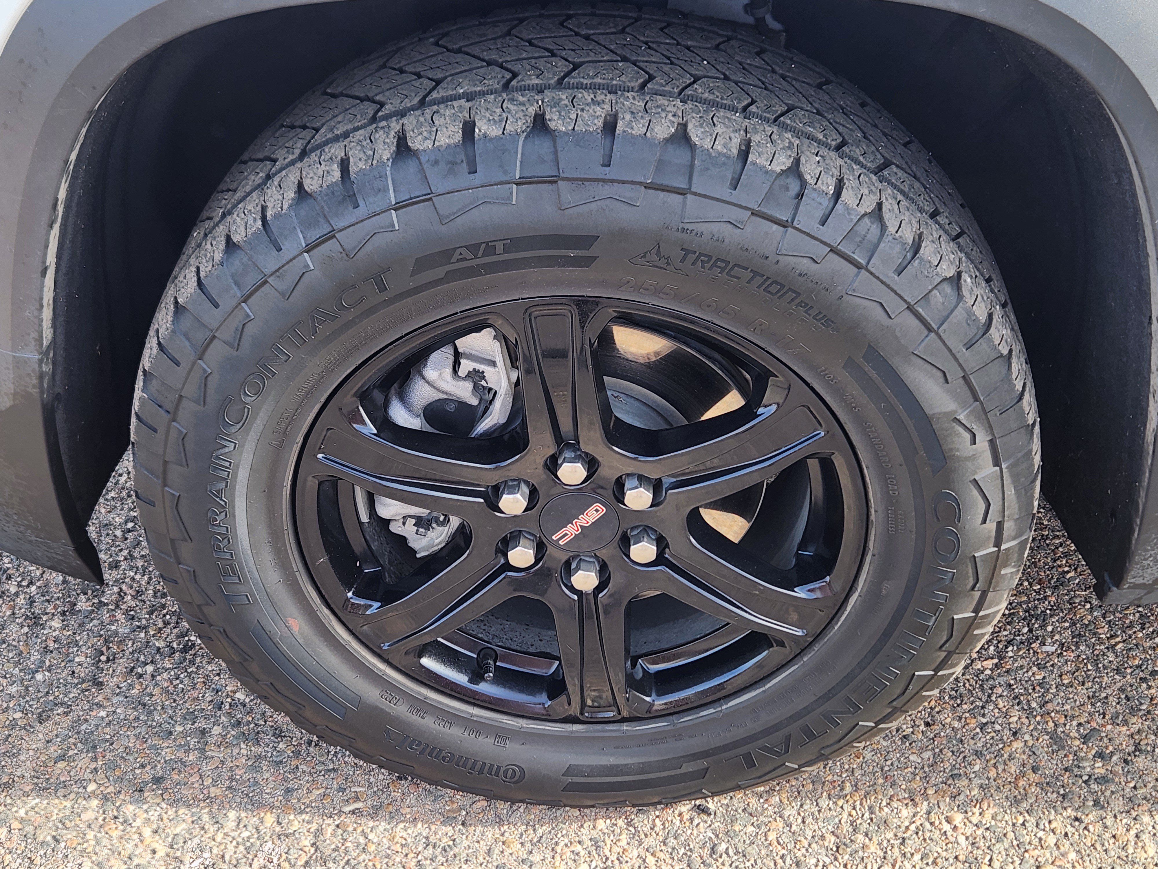 Used 2022 GMC Acadia AT4 w/ Technology Package AWD/4WD image 7