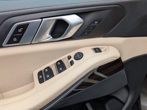 Used 2020 BMW X5 xDrive40i w/ Convenience Package image 19