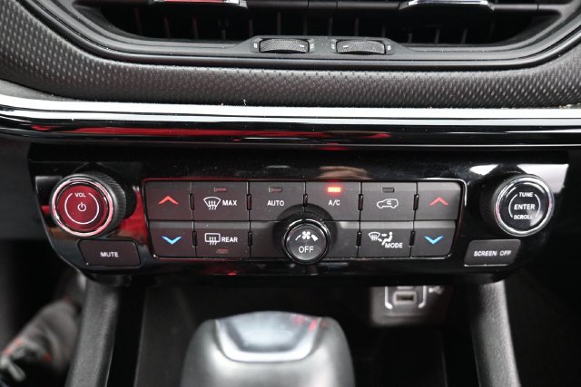 Used 2025 Jeep Compass Trailhawk AWD/4WD image 20
