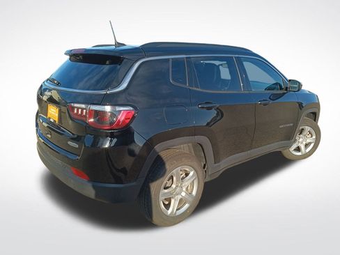 Certified 2024 Jeep Compass Latitude image 6