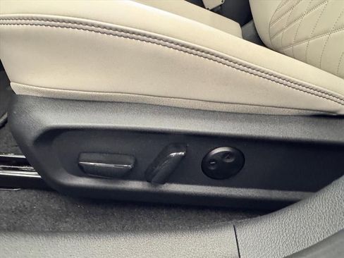 New 2026 Nissan Sentra SL w/ Floor Mat Package image 15