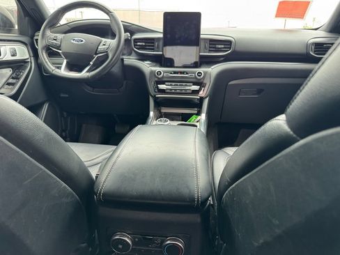 Used 2020 Ford Explorer ST w/ Premium Technology Package AWD/4WD image 4