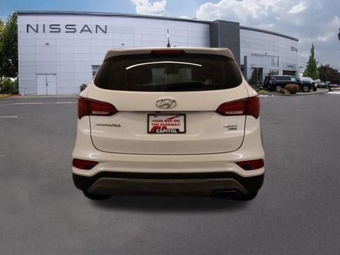 Used 2018 Hyundai Santa Fe Sport AWD/4WD image 3