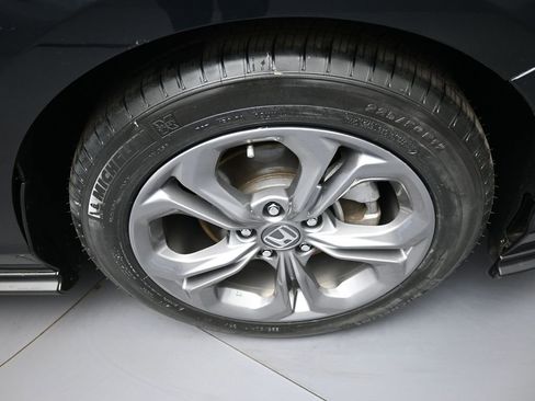 Certified 2023 Honda Accord EX image 13