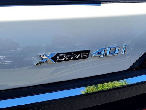 Certified 2025 BMW X7 xDrive40i w/ Executive Package AWD/4WD image 12