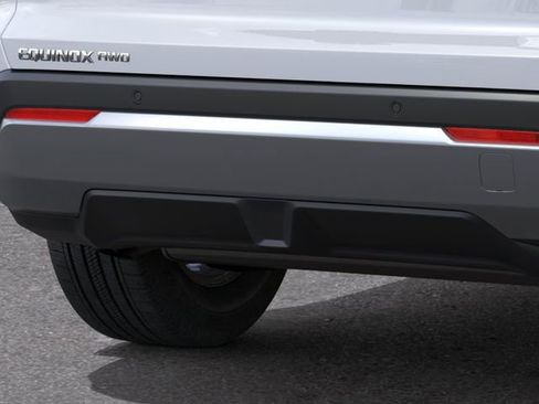 New 2026 Chevrolet Equinox LT AWD/4WD image 14