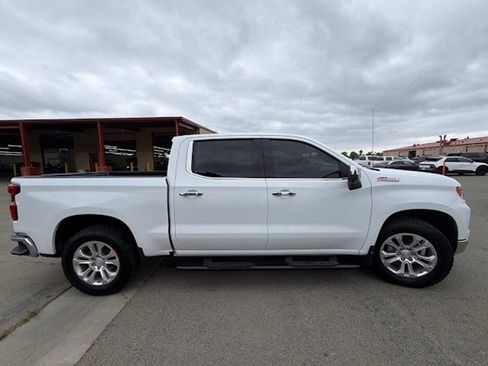 Used 2023 Chevrolet Silverado 1500 LTZ w/ LTZ Convenience Package II AWD/4WD image 9