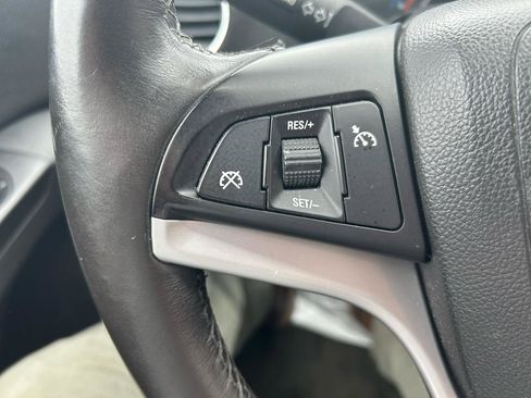 Used 2014 Chevrolet Cruze LT image 18