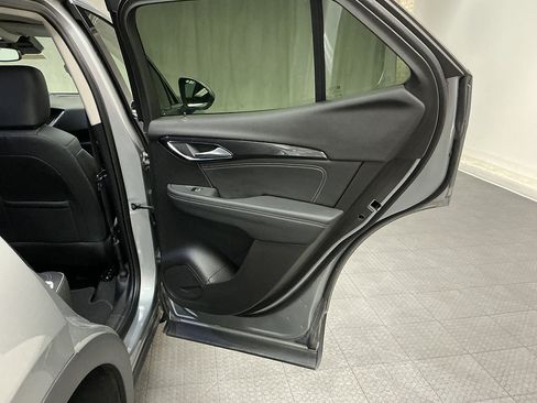 Used 2023 Buick Envision Essence FWD image 30