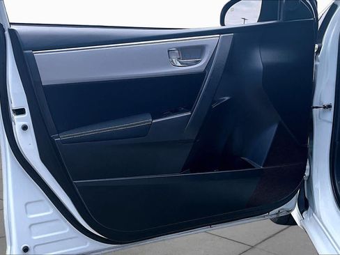 Used 2014 Toyota Corolla LE FWD image 21