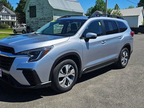 Used 2023 Subaru Ascent Premium w/ Convenience Package AWD/4WD image 3