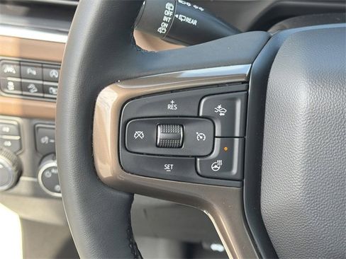 Used 2023 Chevrolet Tahoe High Country image 25