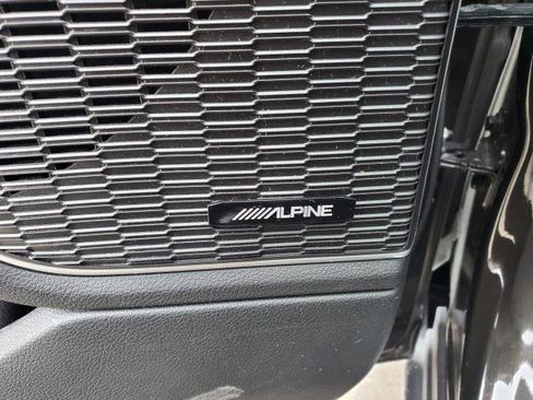 Used 2022 Jeep Grand Cherokee L Limited image 23