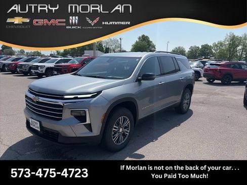 New 2026 Chevrolet Traverse LT w/ LPO, Floor Liner Package image 1