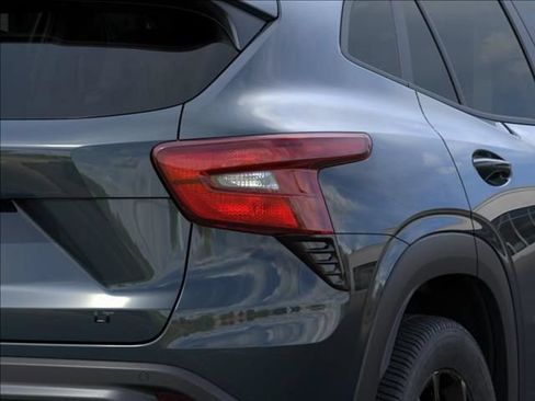 New 2026 Chevrolet Trax LT FWD image 11