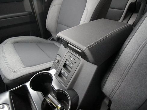 New 2025 Ford Bronco 4-Door image 27