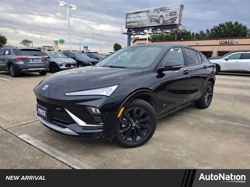 Used 2025 Buick Envista Sport Touring image 1