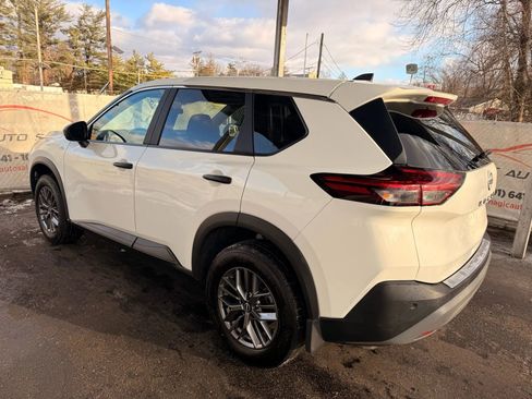 Used 2023 Nissan Rogue S image 59