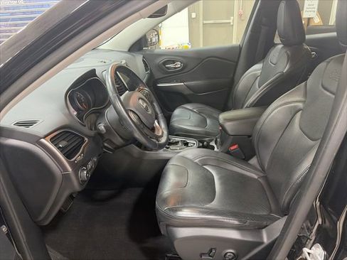 Used 2020 Jeep Cherokee Limited AWD/4WD image 10