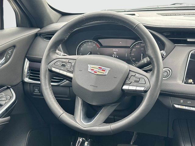 Certified 2023 Cadillac XT4 Luxury w/ Cold Weather Package AWD/4WD image 7