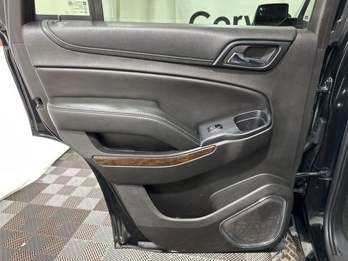 Used 2017 Chevrolet Tahoe LT w/ Z71 Midnight Edition image 19