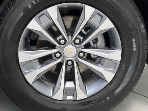 Used 2026 Chevrolet Equinox LT FWD image 69