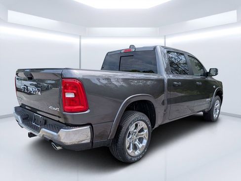New 2026 RAM 1500 4x4 Crew Cab image 3