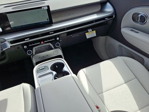 New 2026 Hyundai Ioniq 9 SEL image 11