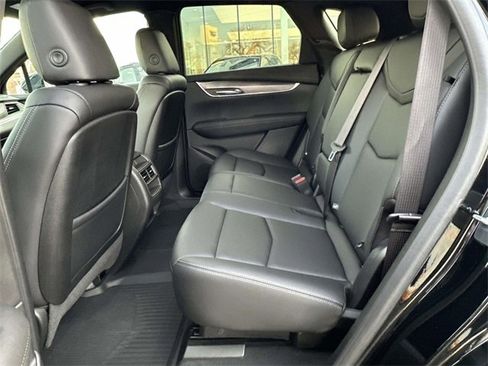 Certified 2024 Cadillac XT5 Luxury w/ LPO, Floor Liner Package image 30