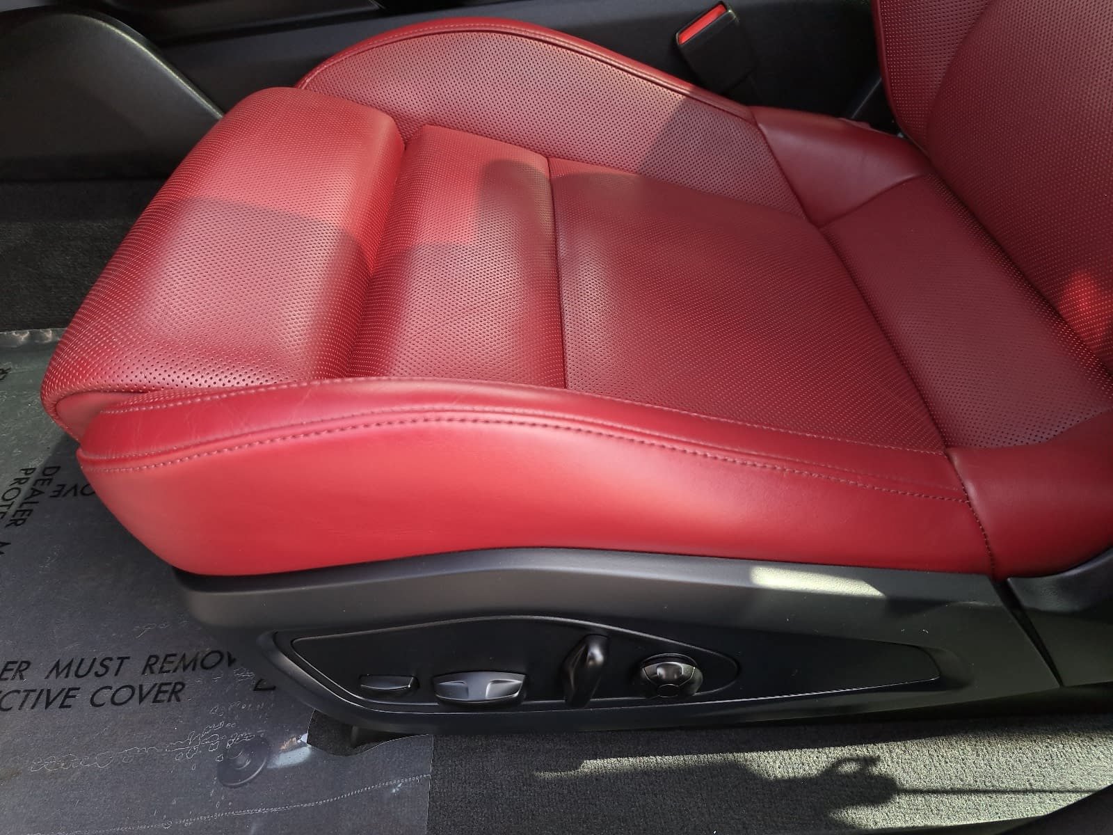 Used 2021 Porsche Taycan RWD image 31