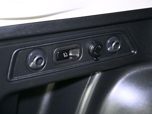 Used 2021 Subaru Forester Touring w/ Popular Package #2 image 63