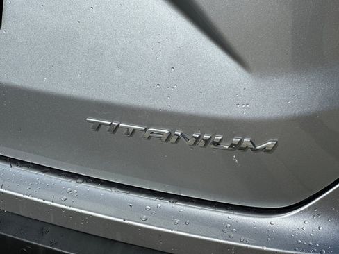 Used 2020 Ford Edge Titanium w/ Equipment Group 301A FWD image 27