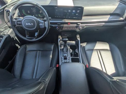 Used 2024 Kia Sorento S FWD image 16
