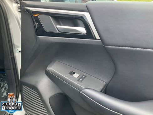 Used 2024 Mitsubishi Outlander SE image 76