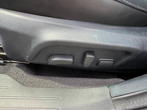 Used 2016 Subaru Outback 2.5i Limited AWD/4WD image 18