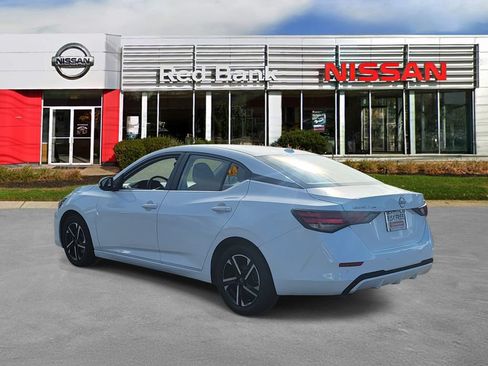 Used 2024 Nissan Sentra SV FWD image 6
